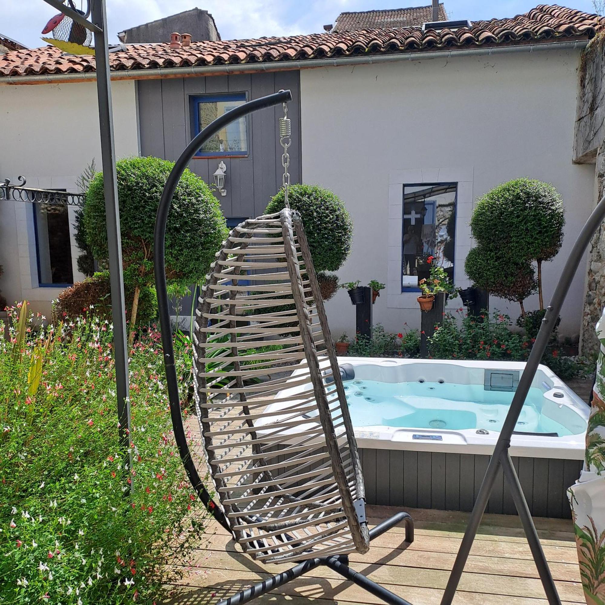 Stgosweet Appartement Saint Gaudens Buitenkant foto